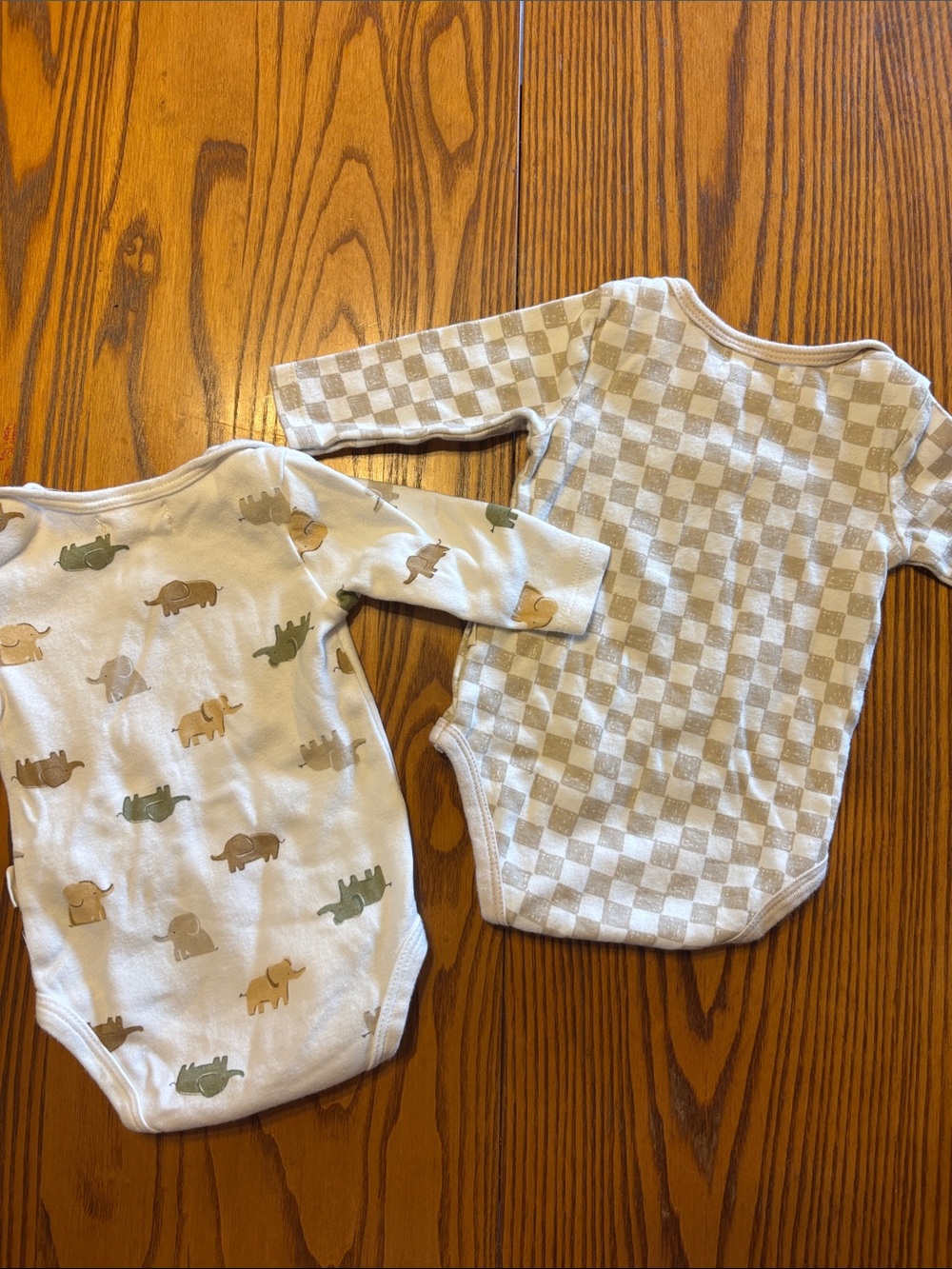 Rabbit & Bear Org Neutral Elephant & Checkered One-Piece Bodysuits - Pack of 2 - Picture 10 of 10